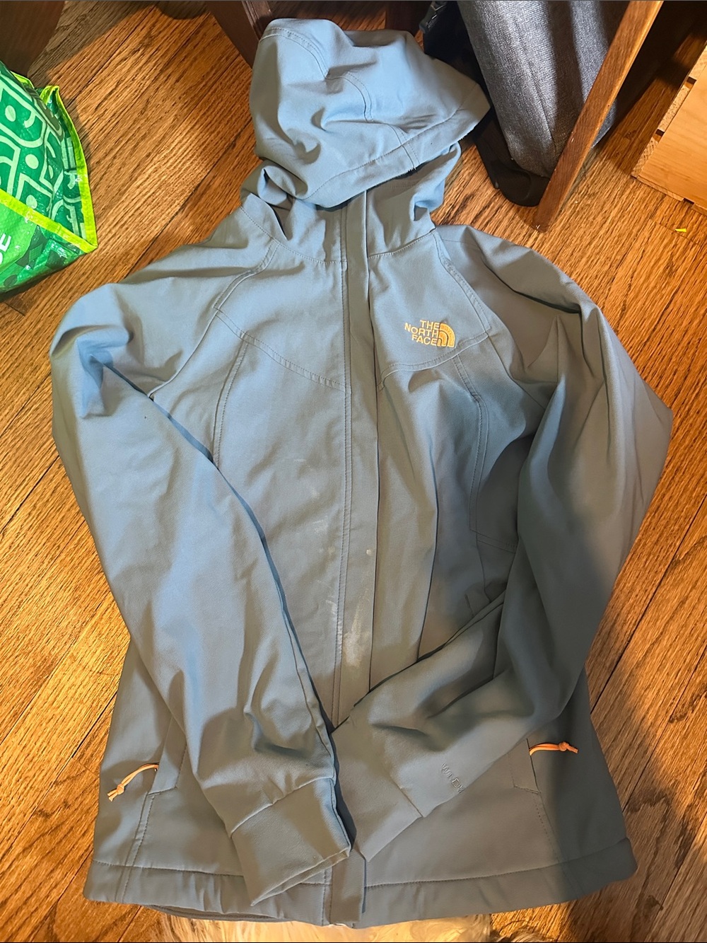 The North Face Women’s Hooded Softshell Jacket - Light Blue